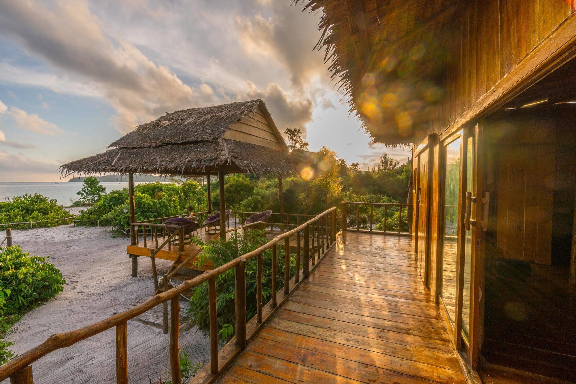 Royalretreat Resort Koh Rong Sanloem Bagian luar foto